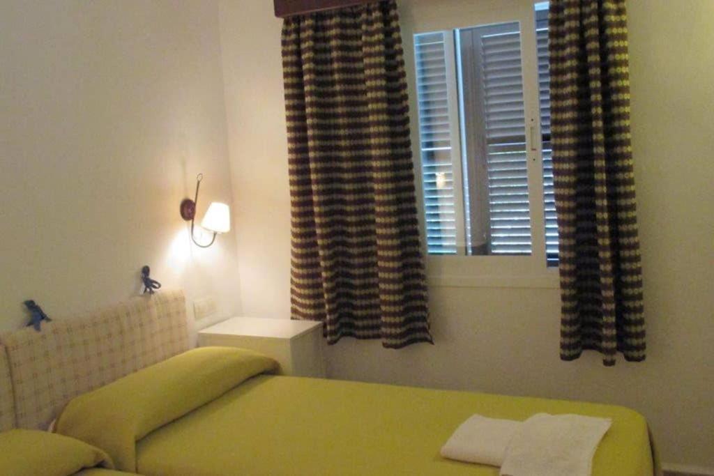 Sea Frontline 'charo' Pool And Wifi Apartment *