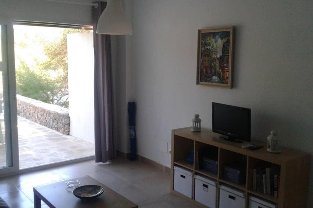 Apartment Sea Frontline 'charo' Pool And Wifi