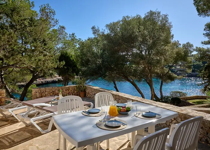 Sea Frontline Apartment \'Charo\' Pool And Wifi