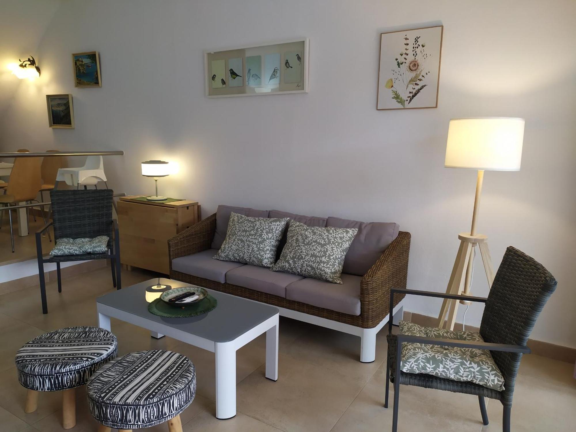 Apartment Sea Frontline 'charo' Pool And Wifi